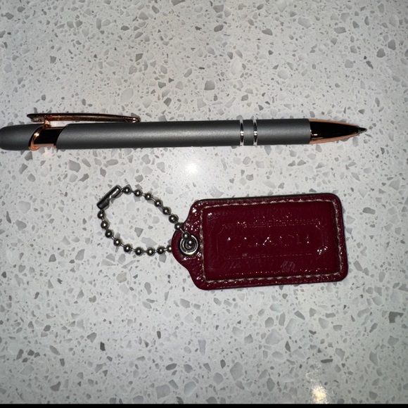 Coach Large Dark Cherry Red Bag Hang Tag Keychain - Picture 3 of 5